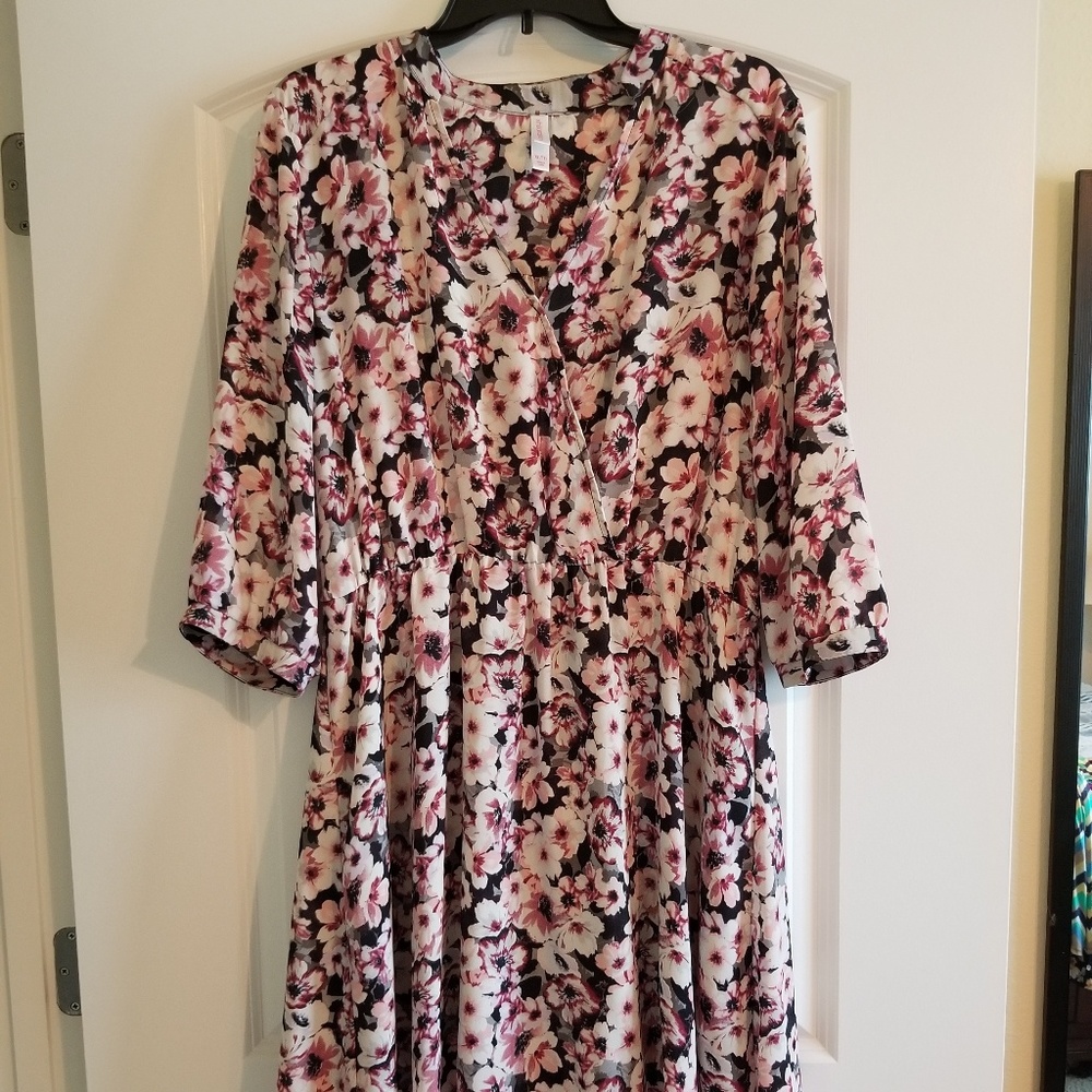 Xhilaration Floral Pattern Dress